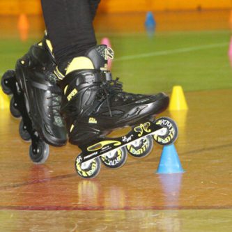 دختر اسکیت‌باز ایرانی رکورد اسکیت فری استایل دنیا را شکست