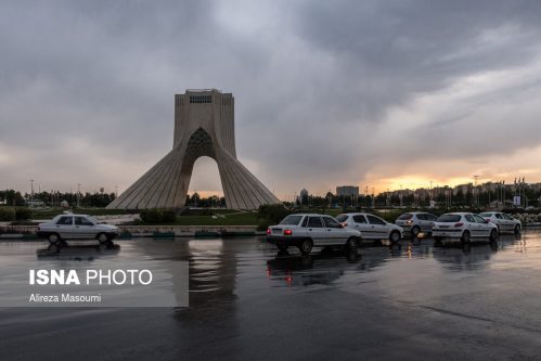 ورود سامانه بارشی جدید به تهران/ وزش باد شدید و خیزش گرد و خاک در نقاط مستعد