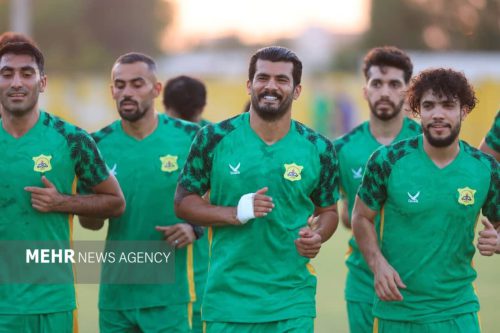 آغاز رسمی تمرینات طلایی پوشان در آبادان