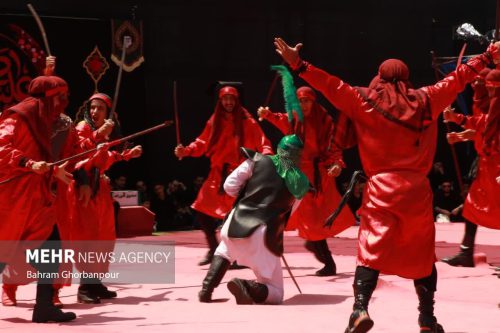 برگزاری تعزیه عصر تاسوعای حسینی در «زرقان» فارس