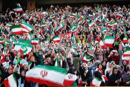 درباره ورود بانوان تصمیم‌گیری شود/باعث بی‌اعتباری مسابقات نشوید