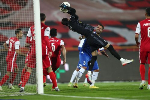 یک مشتری جدید برای گلر ملی‌پوش پرسپولیس/ «بیرانوند» در راه خارج!