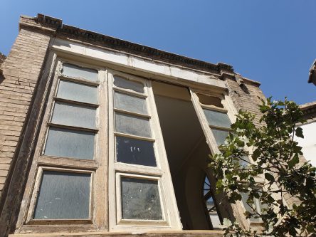 آغاز مرمت خانه پدری جلال آل احمد / خروج ۲۰۰ کامیون زباله