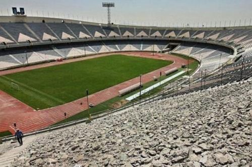 آغاز نصب سکوهای تماشاگران ورزشگاه آزادی