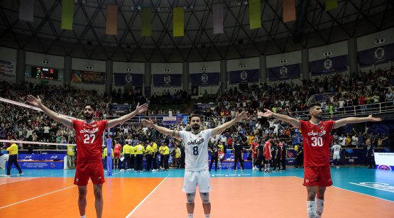 استقبال پرشور هواداران ارومیه‌ای/جای سوزن‌انداختن نیست