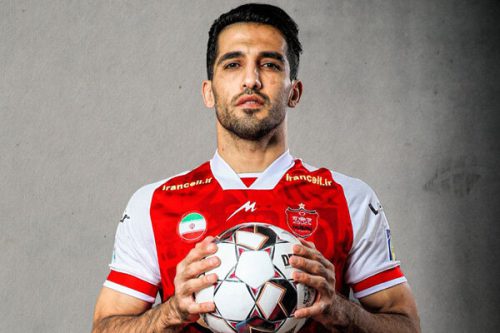 اطلاعاتی در مورد لباس جدید پرسپولیس/ از خط میخی تا درفش کاویانی