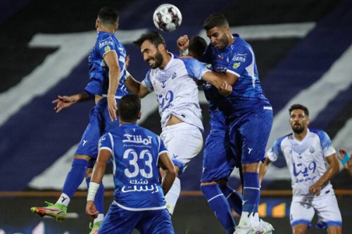 بازیکنان و کادر فنی استقلال به حمایت‌های پوچ مدیران نیاز ندارند!