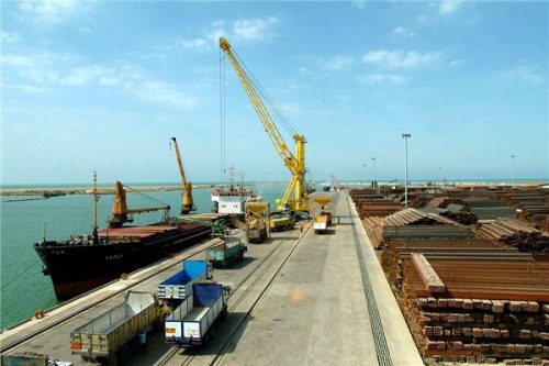ترخیص بیش از ۱۸ هزار تُن کود شیمیایی از انبارهای بندر امیرآباد