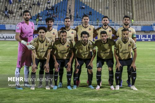 تساوی بدون گل شمس آذر مقابل آلومینیوم اراک در نیمه اول