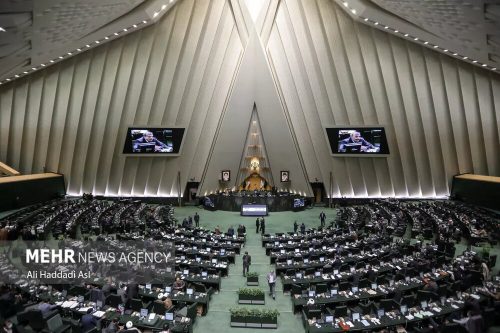 تقدیر نمایندگان مجلس از پیشرفت‌های صنعت دفاعی کشور