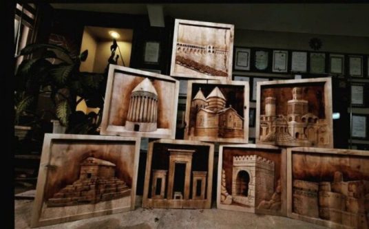 نمایش ۸ اثر از آثار هنرمندان «منبت کار» در موزه پکن