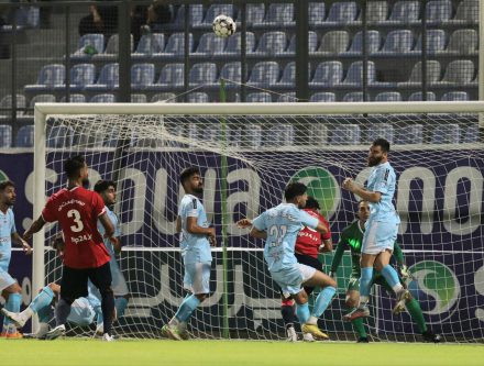 پیروزی نساجی مقابل مس در نیمه اول