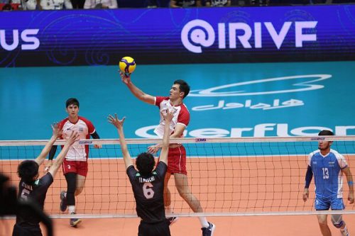 ژاپن به عنوان صدرنشین صعود کرد/ رکوردواگذاری کمترین پوئن در یک ست