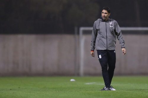 کنایه وحید هاشمیان به نبی و تاج/ قرارداد من زیاد است یا ویلموتس؟