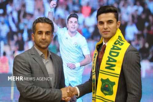 یک مهاجم عراقی به نفت آبادان پیوست