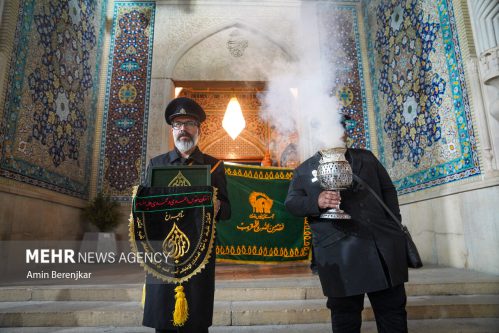 لاله گردانی شب شهادت امام رضا (ع) در شیراز