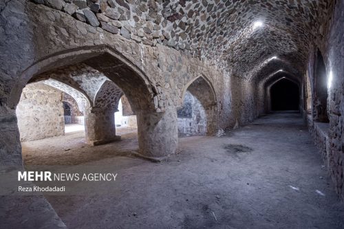 نباید کاروانسرای یام و مادرشاه از فهرست جهانی حذف می‌شد