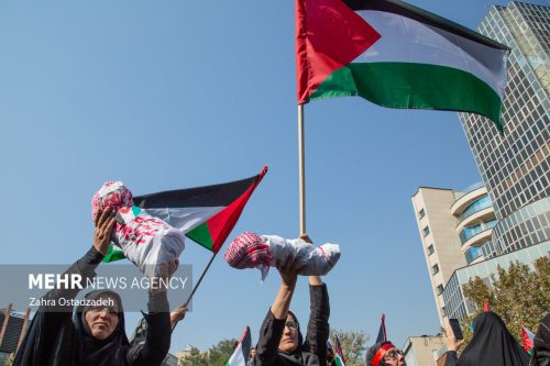 تجمع مادران و کودکان در حمایت از مردم فلسطین