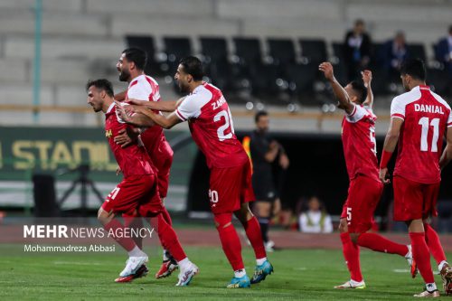 سپاهان – نساجی؛ دو روی متفاوت سکه/تلاش پرسپولیس برای بازگرفتن صدر