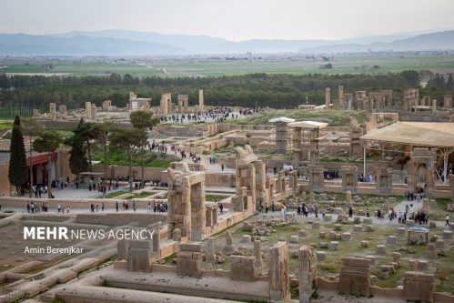 یک کشف جدید در  تخت جمشید/اتفاق نگران کننده برای کارخانه سیمان