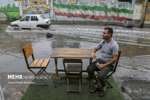 آب گرفتگی شدید معابر در اهواز