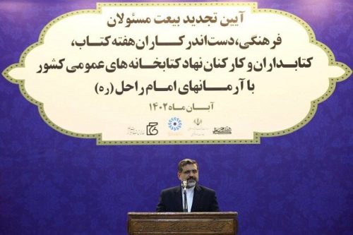 امروز در آستانه خودکفایی کاغذ هستیم