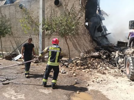 بازی کودک با آتش در سمنان حادثه آفرید/خانه خاکستر شد