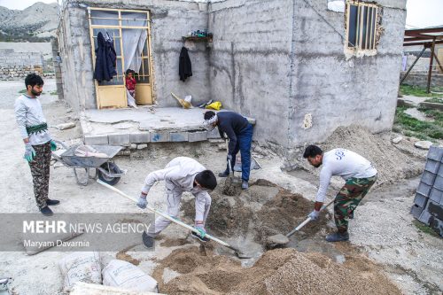 خدمت رسانی ۳۰ گروه جهادی دانشجویی در مناطق محروم استان فارس