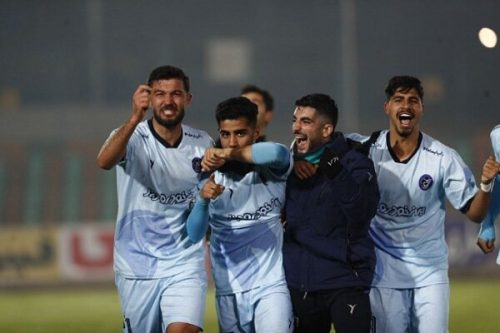 سبقت پیکان در لیگ یک برای صعود دوباره به لیگ برتر