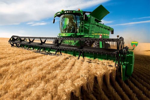 فارس بزرگترین ناوگان برداشت غلات در کشور را دارد