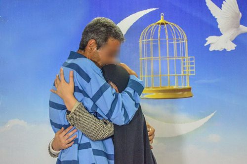 آزادی ۹۷ زندانی واجد شرایط، ارمغان میز خدمت مقامات قضایی فارس در زندان‌های شیراز