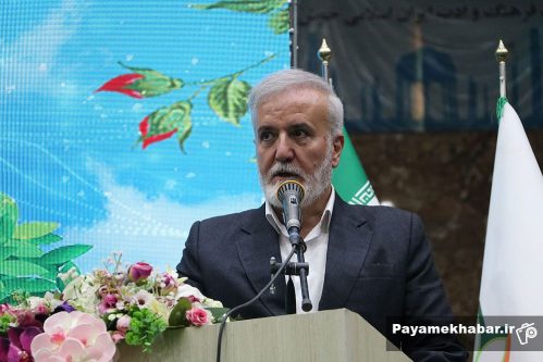 ادای احترام شهردار کلان‌شهر شیراز به مقام سیدالشهدای خدمت؛ «شهید رئیسی، مسئولیت‌پذیری و صداقت را معنا کرد»