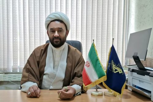 پاسداران و آحاد بسیجیان، توانمندی در برابر هجمه‌های دشمن پاسخگو باشند