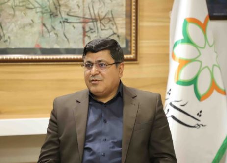 پاکسازی علف‌های هرز در قالب پویش «نجات طبیعت» به منظور پیشگیری از آتش‌سوزی در مناطق یازده‌گانه شهرداری شیراز