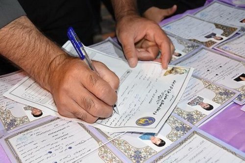بیش از ۳۱ هزار معلم و دانش آموز استان فارسی حامی دانش آموزان نیازمند هستند