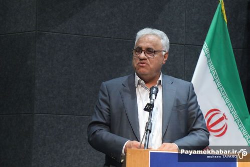 آیین بهره برداری از سه نیروگاه خورشیدی ۳ مگاواتی همزمان با سه استان دیگر با حضور برخط وزیر نیرو در شیراز