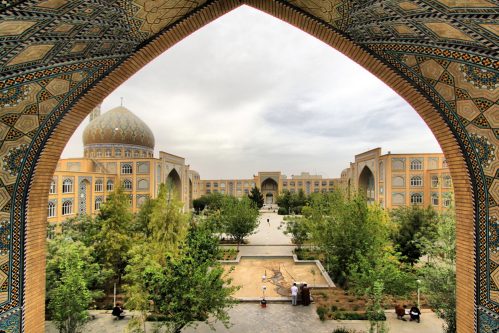 همایش تجلیل از دانش‌آموختگان مجتمع بین‌الملل حوزه علمیه فارس برگزار شد