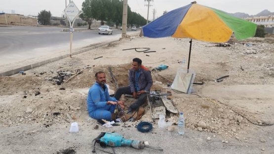 برقراری مجدد ارتباط مشترکان مرکز مخابراتی دهشیخ از توابع شهرستان لامرد با تلاش نیروهای فنی