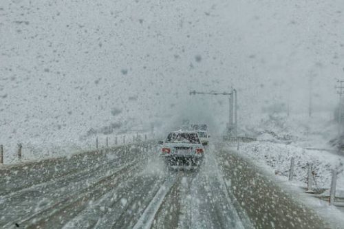 رانندگان از سفرهای غیر ضروری پرهیز کنند
