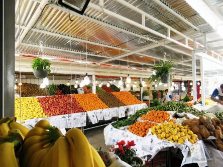 تأمین کامل کالاهای اساسی و آرامش بازار در آستانه ماه مبارک رمضان و نوروز در استان مرکزی