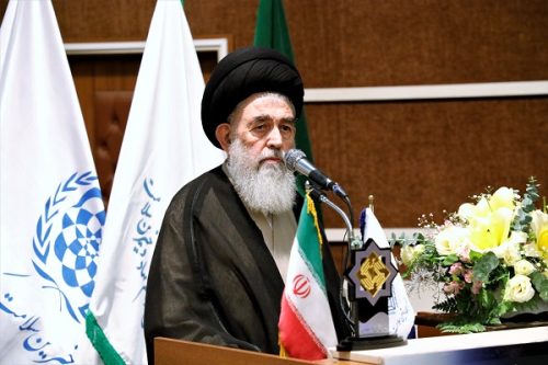 هم‌افزایی نهاد دینی و مدیریت شهری شیراز در مسیر تعالی فرهنگی و عمران شهری