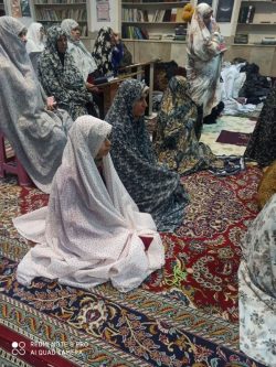 هم‌قدم در خلوت با خدا؛ روایت مادر و دختری در آیینه اعتکاف